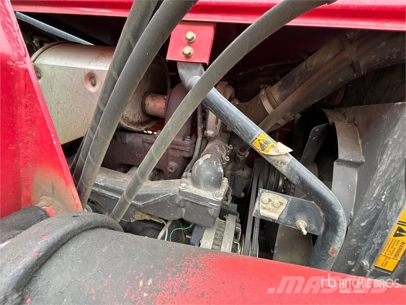 Massey Ferguson 8120 4WD Tractor Trattori