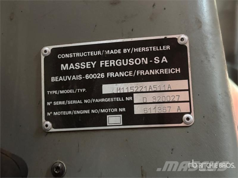 Massey Ferguson 8120 4WD Tractor Trattori