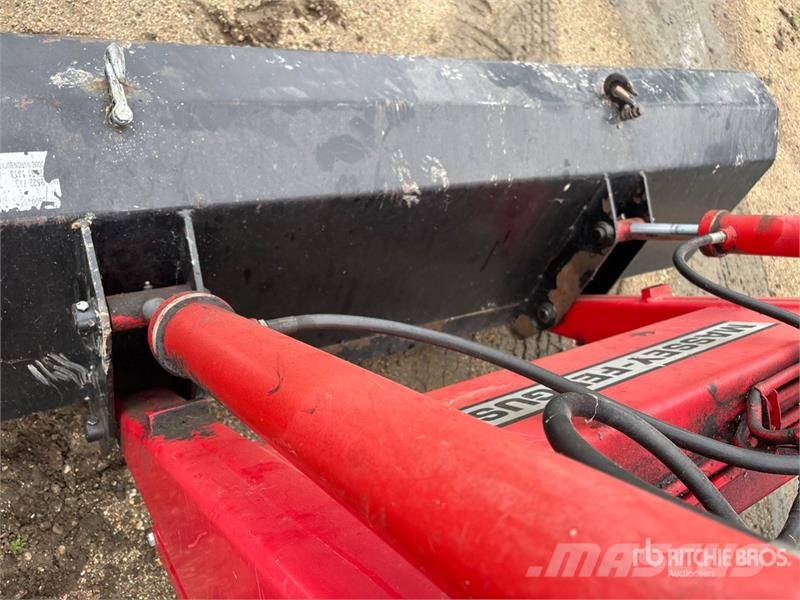 Massey Ferguson 8120 4WD Tractor Trattori