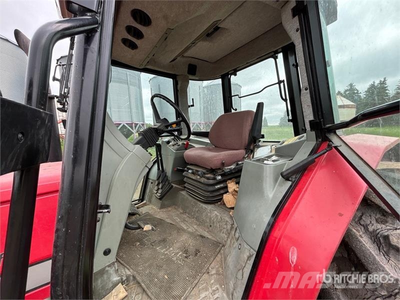Massey Ferguson 8120 4WD Tractor Traktori