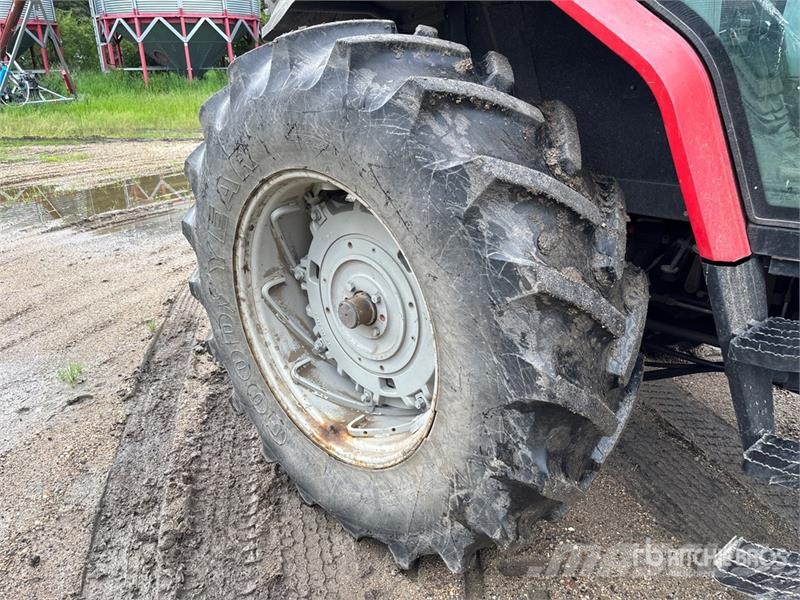 Massey Ferguson 8120 4WD Tractor Trattori