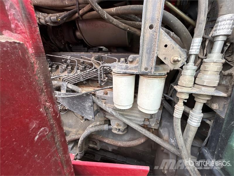 Massey Ferguson 8120 4WD Tractor Trattori