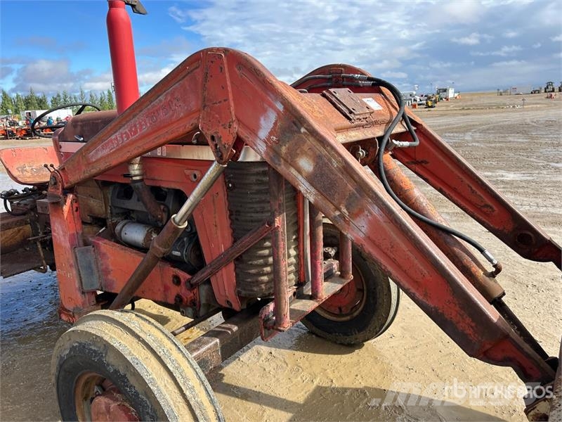 Massey Ferguson 88 2WD Tractor (Inoperable) Τρακτέρ