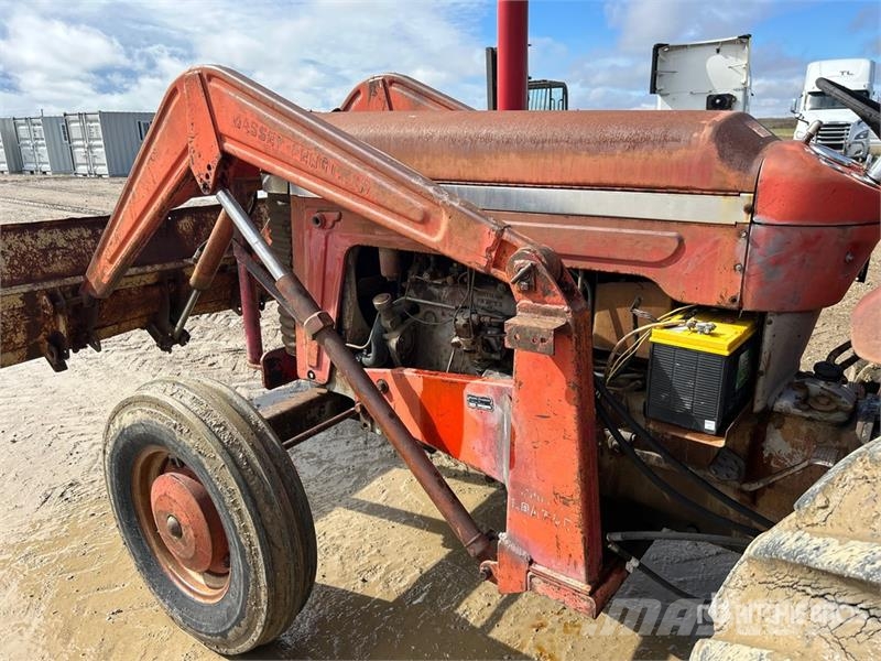 Massey Ferguson 88 2WD Tractor (Inoperable) Τρακτέρ
