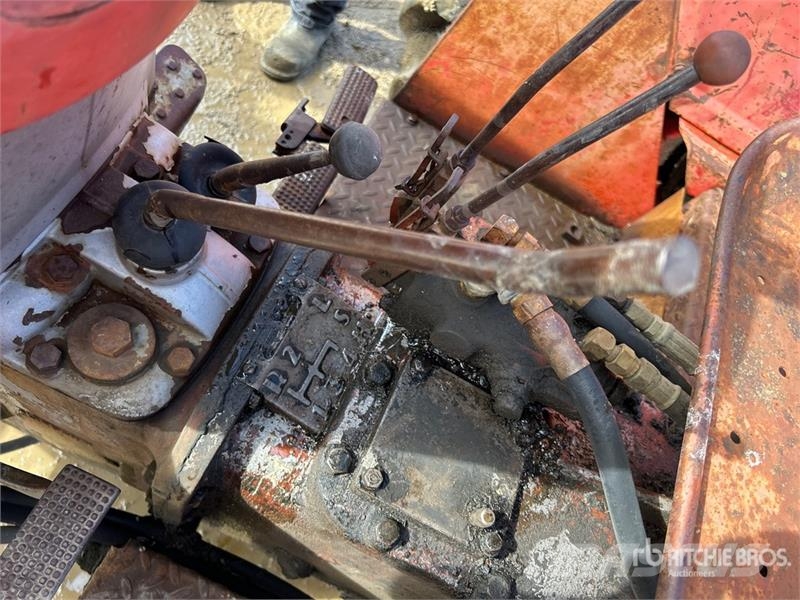 Massey Ferguson 88 2WD Tractor (Inoperable) Τρακτέρ