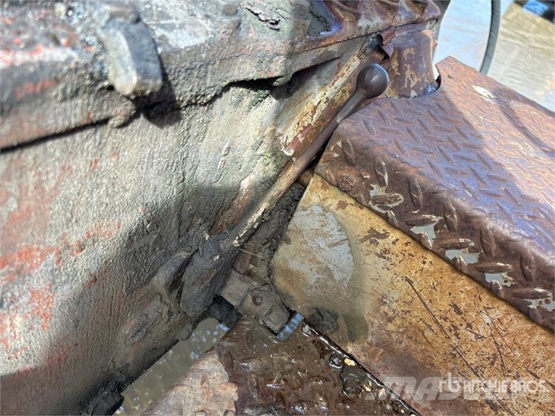 Massey Ferguson 88 2WD Tractor (Inoperable) Τρακτέρ