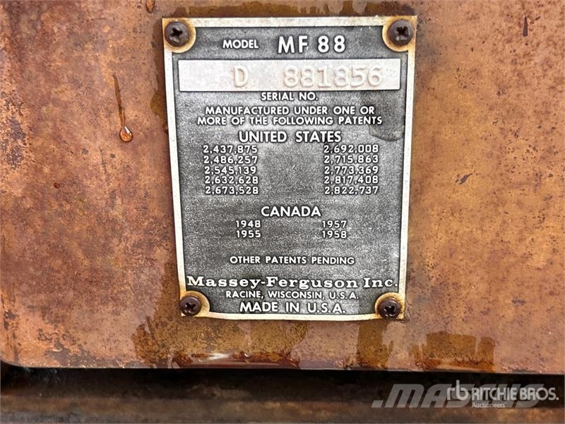 Massey Ferguson 88 2WD Tractor (Inoperable) Τρακτέρ