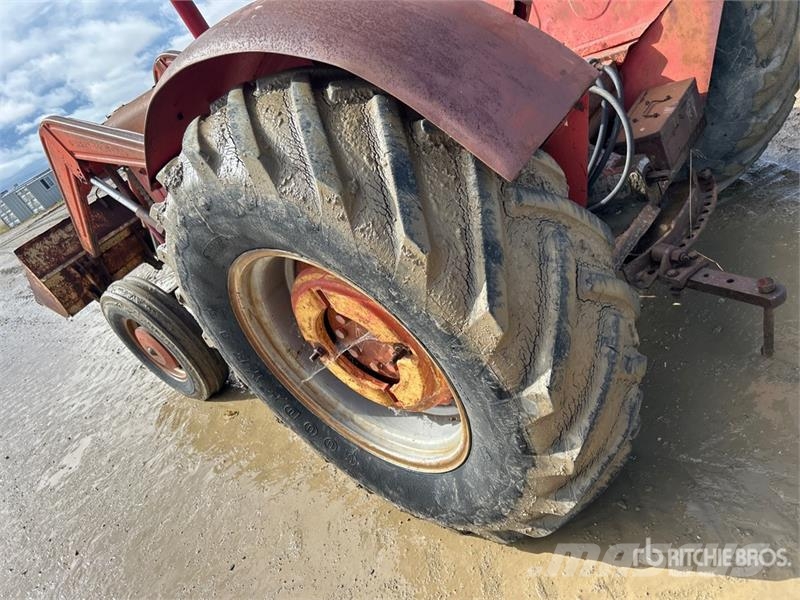 Massey Ferguson 88 2WD Tractor (Inoperable) Τρακτέρ