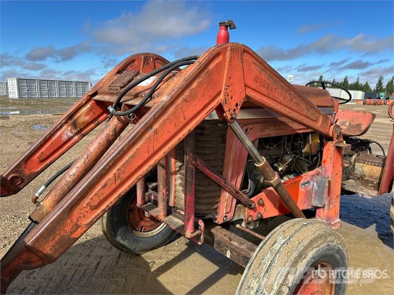 Massey Ferguson 88 2WD Tractor (Inoperable) Τρακτέρ