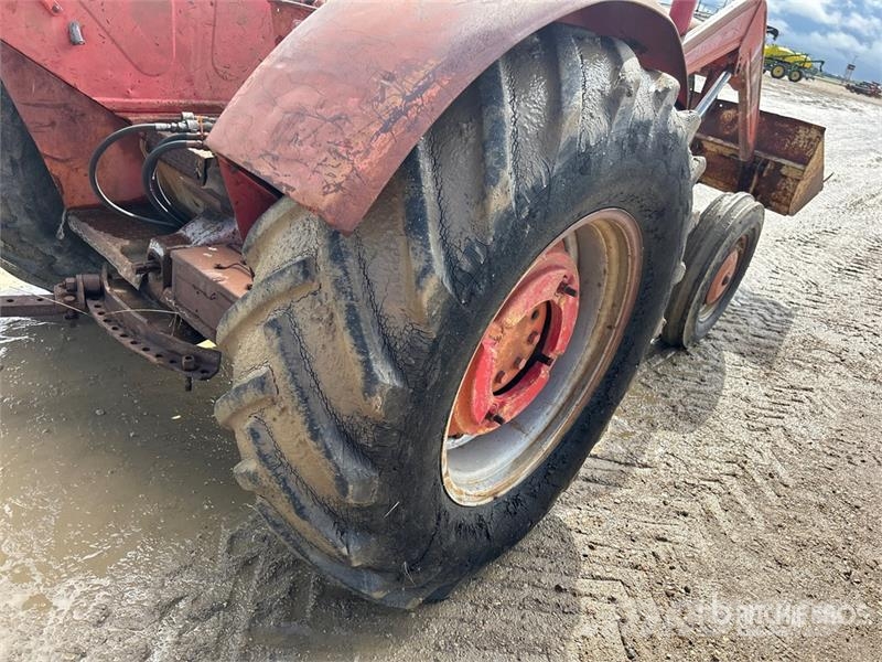 Massey Ferguson 88 2WD Tractor (Inoperable) Τρακτέρ
