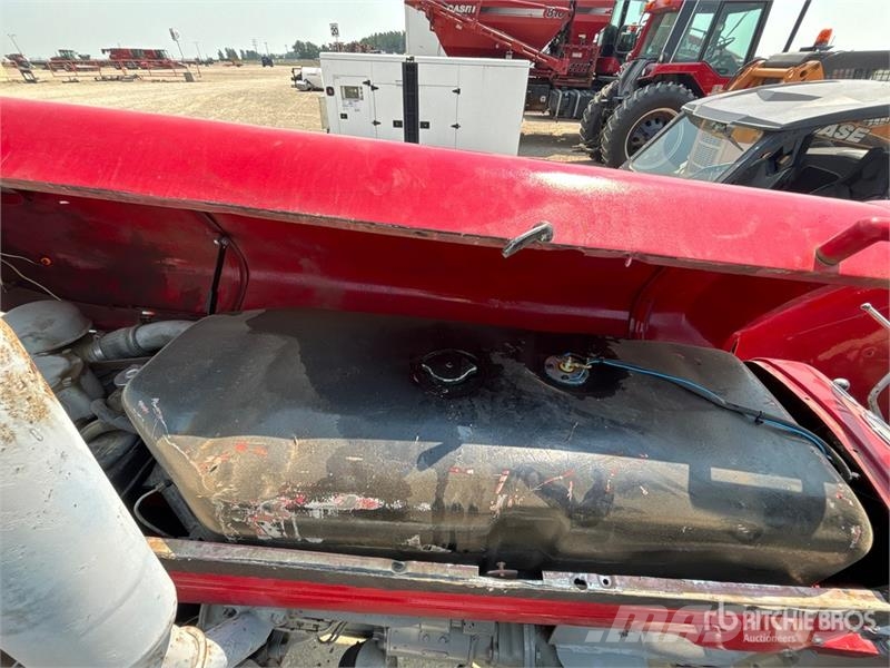 Massey Ferguson 90WR 2WD Antique Tractor 拖拉机/农用车