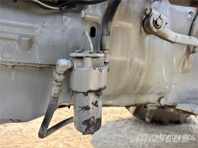 Massey Ferguson 90WR 2WD Antique Tractor 拖拉机/农用车