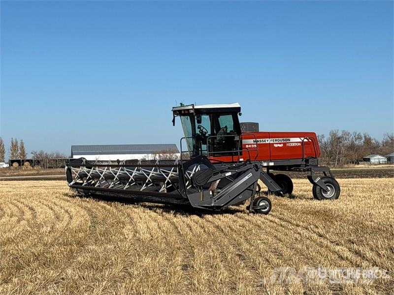 Massey Ferguson 9435 36 ft Swather Windrower محشات