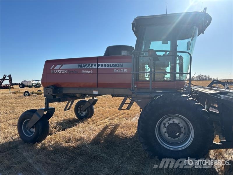 Massey Ferguson 9435 36 ft Swather Windrower محشات
