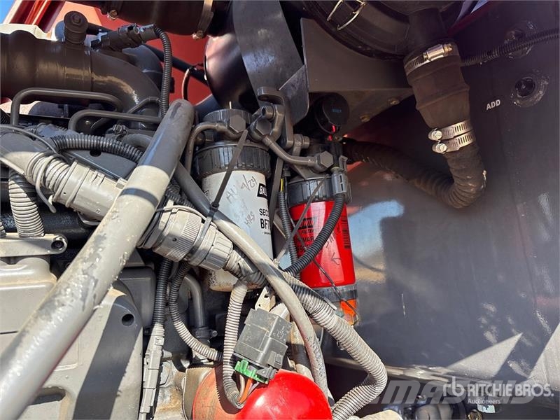 Massey Ferguson 9435 36 ft Swather Windrower محشات