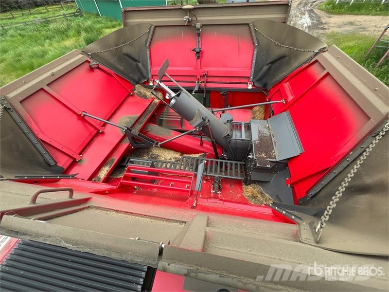 Massey Ferguson 9540 Combine Harvester Kombajni