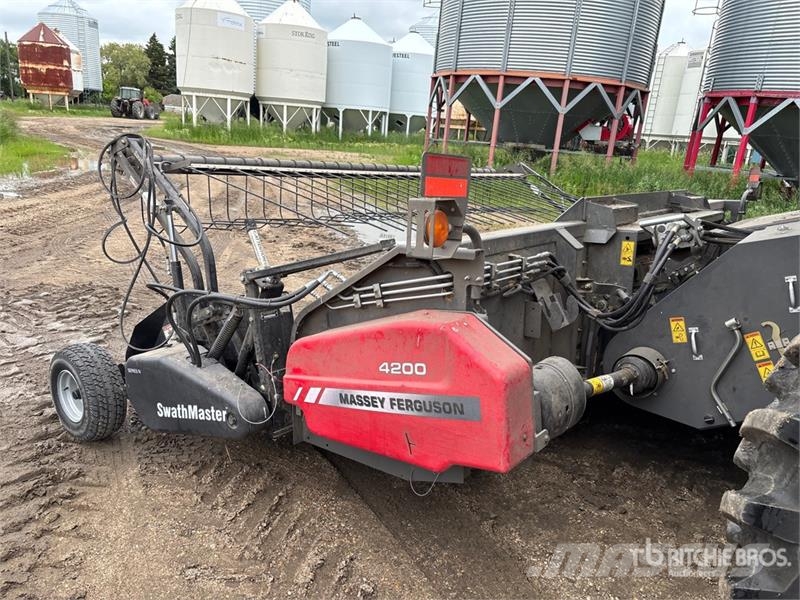Massey Ferguson 9540 Combine Harvester Mietitrebbiatrici