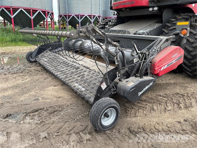 Massey Ferguson 9540 Combine Harvester Kombajni
