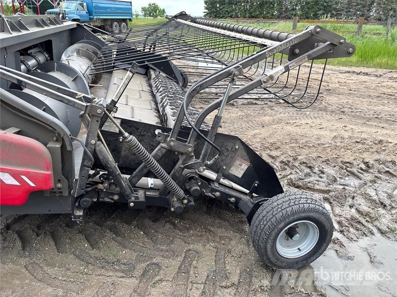 Massey Ferguson 9540 Combine Harvester Kombajni