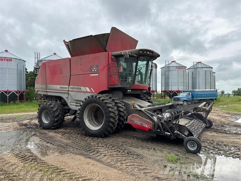 Massey Ferguson 9540 Combine Harvester Mietitrebbiatrici
