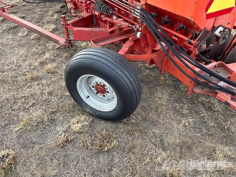 Massey Ferguson MF 360 36 ft Disc Seed Drill Сівалки