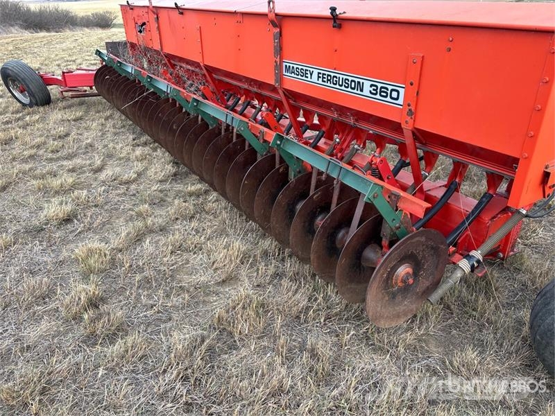 Massey Ferguson MF 360 36 ft Disc Seed Drill Сівалки