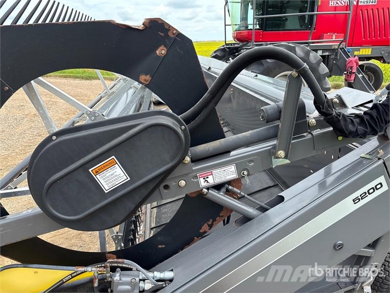 Massey Ferguson WR9740 Рядковые косилки