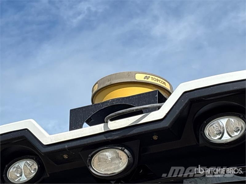 Massey Ferguson WR9740 Ciągnikowe żniwiarki pokosowe