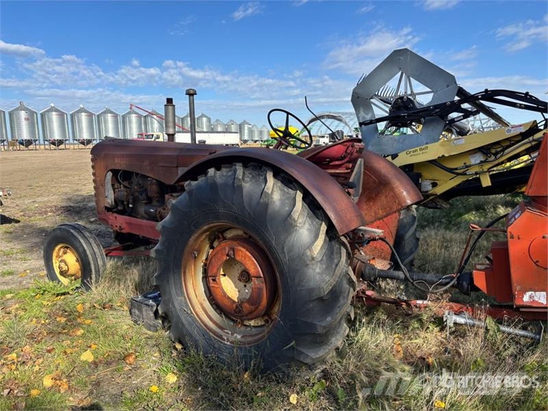  Massey-Harris 444 Antique Tractor Traktoren