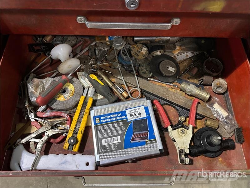Master Craft of (2) Master Craft Tool Box Muut koneet