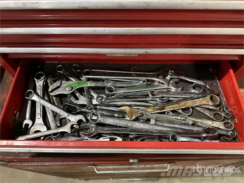 Master Craft of (2) Master Craft Tool Box Muut koneet