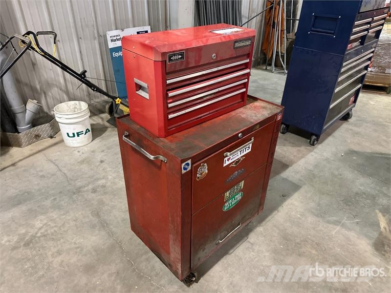 Master Craft of (2) Master Craft Tool Box Muut koneet