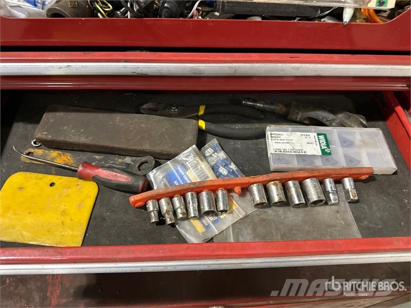 Master Craft of (2) Master Craft Tool Box Muut koneet