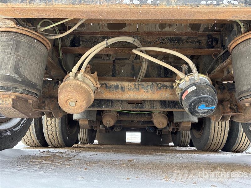 Matrixx 50 ton 56 ft Tri/A Folding Neck Trailer Низькорамні причепи