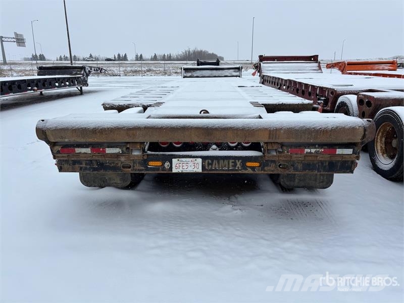 Matrixx 50 ton 56 ft Tri/A Folding Neck Trailer Низькорамні причепи