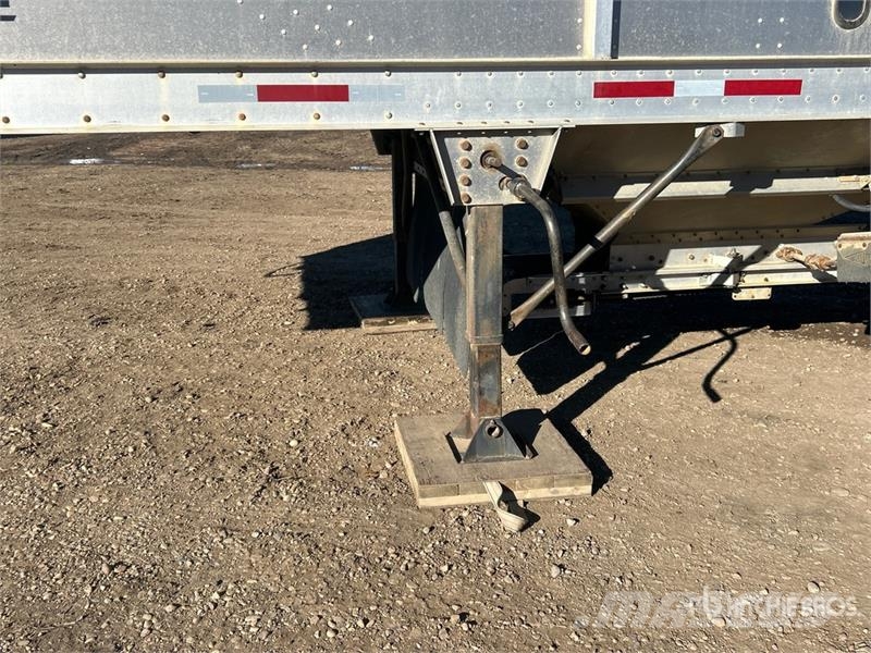 Maurer Manufacturing 48 ft Tri/A Grain Trailer Obilné návesy