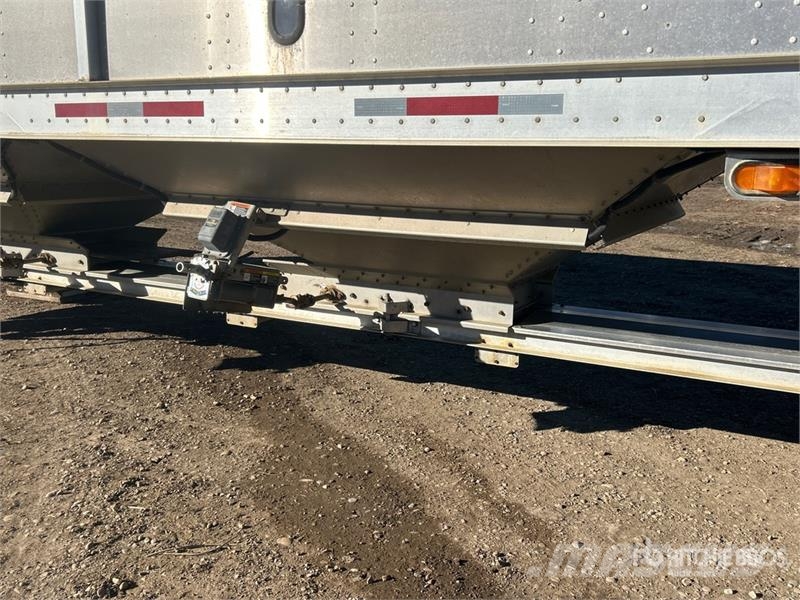 Maurer Manufacturing 48 ft Tri/A Grain Trailer Obilné návesy