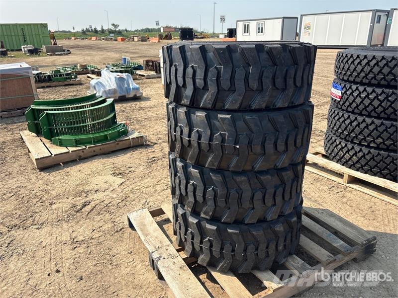 Maverick of (4) Maverick 12x16.5 Tires (Unused) Opony, koła i felgi