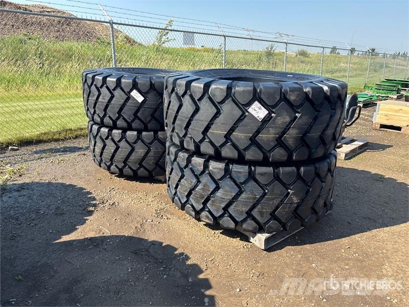 Maverick of (4) Maverick 23.5x25 E3/L3 Tires (Unus Opony, koła i felgi