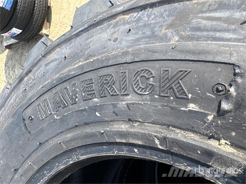 Maverick of (4) Maverick 12x16.5 Tires (Unused) Opony, koła i felgi