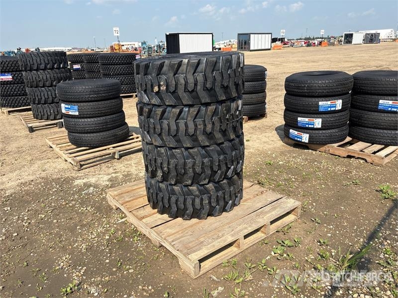 Maverick of (4) Maverick 12x16.5 Tires (Unused) Opony, koła i felgi