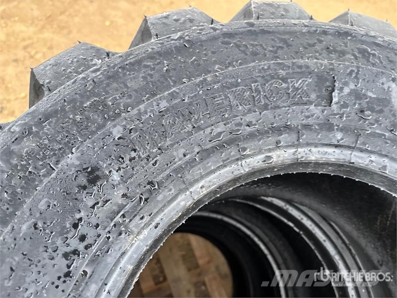 Maverick of (4) Maverick SKS-1 12-16.5 Skid Steer Gume, točkovi i felne