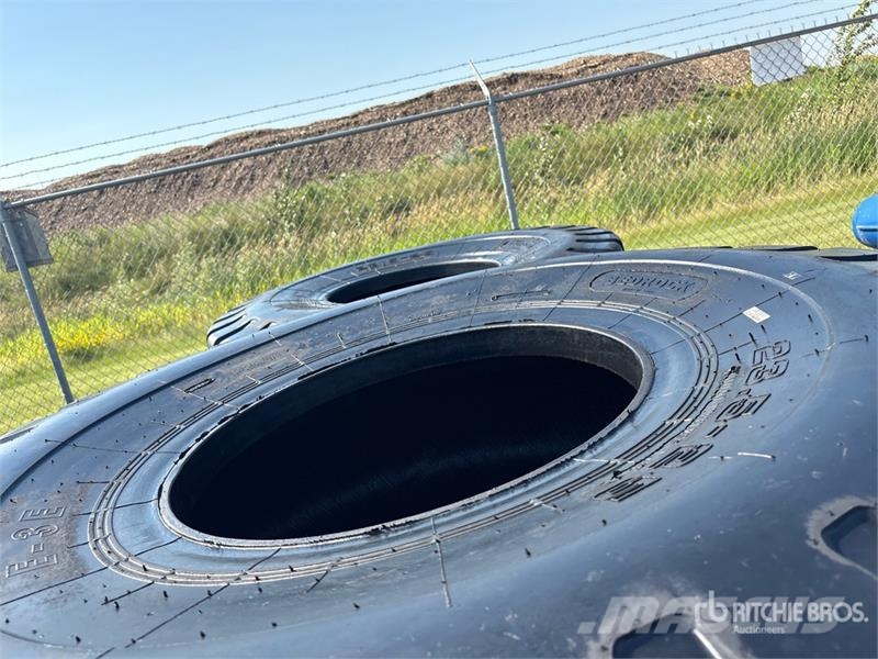 Maverick of (4) Maverick 23.5x25 E3/L3 Tires (Unus Opony, koła i felgi