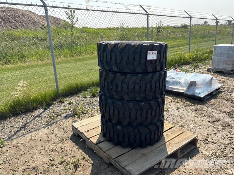 Maverick of (4) Maverick 12x16.5 Tires (Unused) Opony, koła i felgi