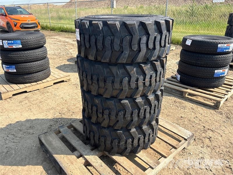 Maverick of (4) Maverick 12x16.5 Tires (Unused) Opony, koła i felgi