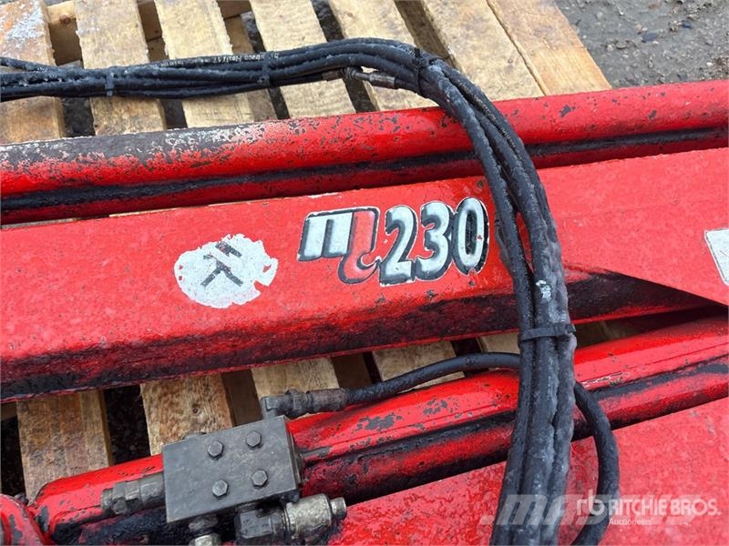  Maxilift 230.2F H2-B3 Truck Mounted Boom مكونات أخرى