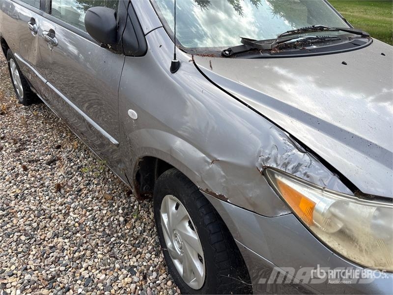 Mazda MPV Minivan PKWs