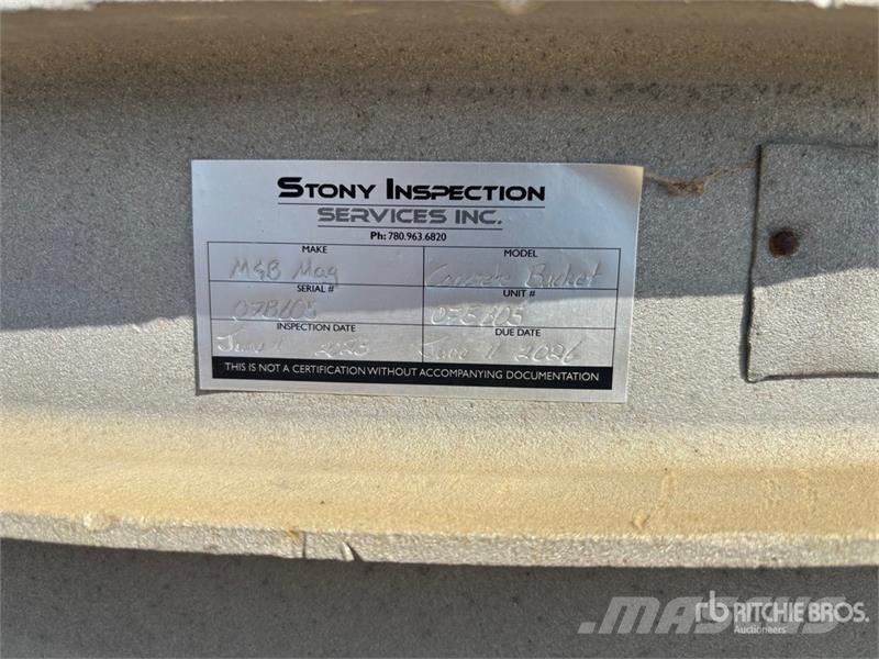 MB Crusher BB22 2 1/4 CY Aluminum Side Chute Concrete Buck Accessoires
