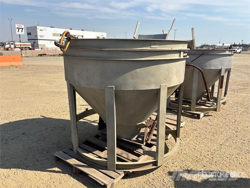 MB Crusher BB22 2 1/4 CY Aluminum Concrete Bucket Accessoires