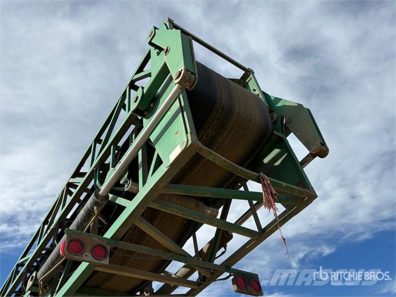 McCloskey 36 in x 100 ft Portable Radial Stacking Conveyor Sonstige Baumaschinen
